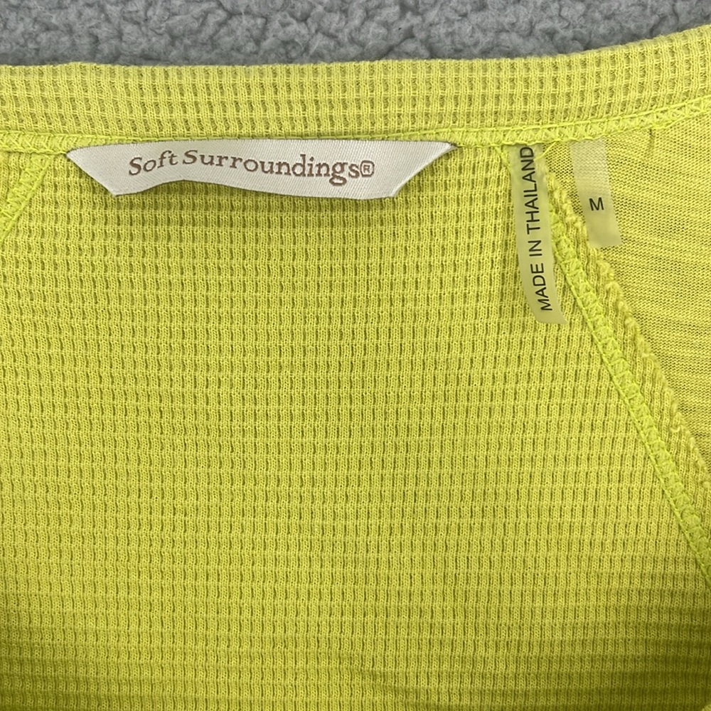Soft Surroundings yellow base layer pullover thermal women’s shirt medium warm - Picture 5 of 9